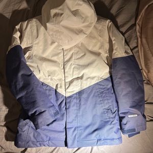 North Face winter jacket for girl size Small 7-8